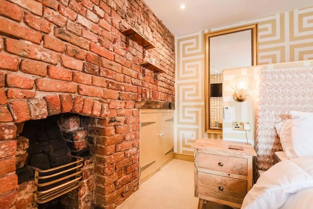 Knutsford Boutique Hideaway Apartment 0*,  United Kingdom