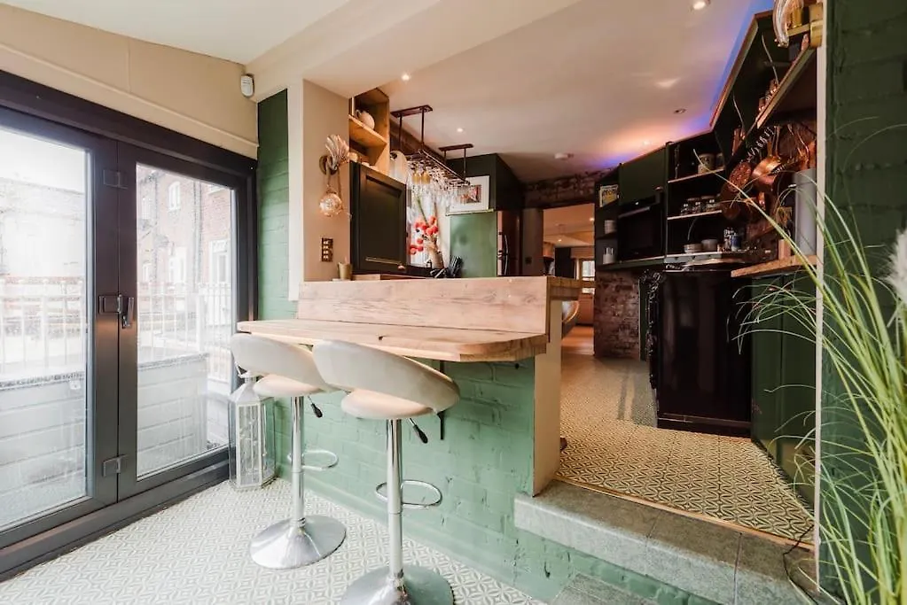 Knutsford Boutique Hideaway Apartment