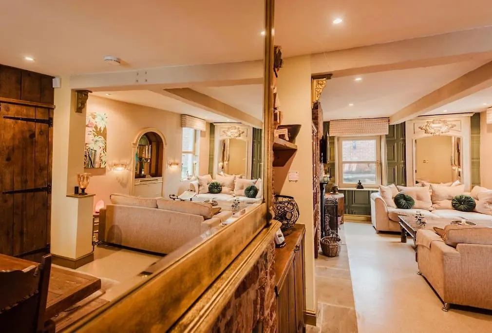 Knutsford Boutique Hideaway Apartment United Kingdom